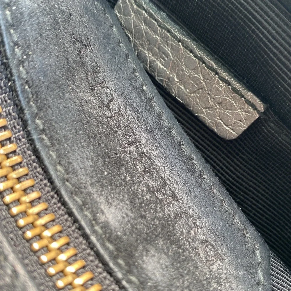 HP🌺 Burberry crossbody bag 🌺 - Picture 9 of 14